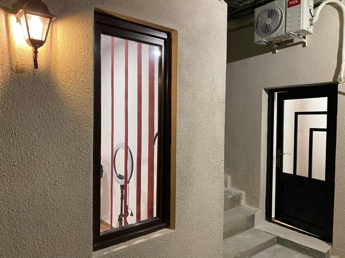 Guest House Gml-2 Tbilisi Buitenkant foto