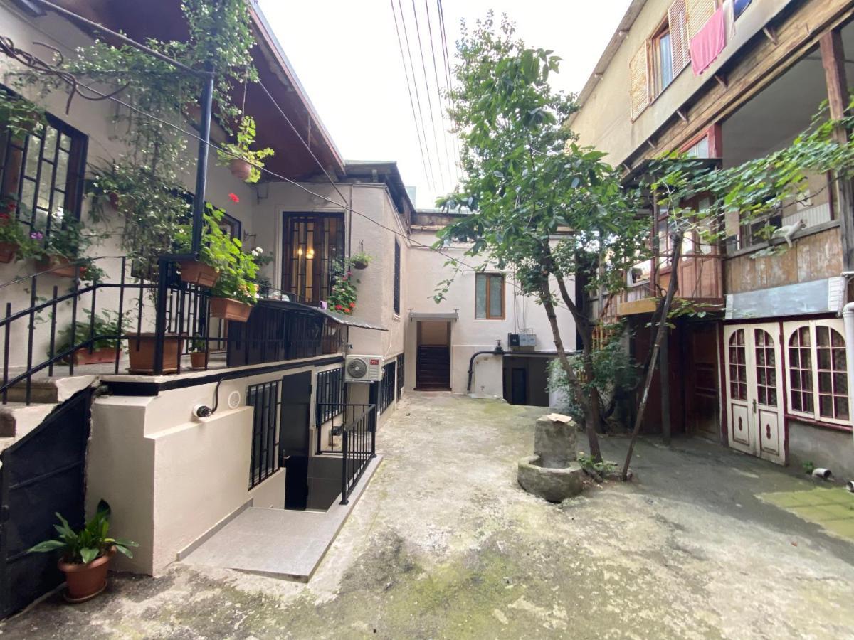 Guest House Gml-2 Tbilisi Buitenkant foto
