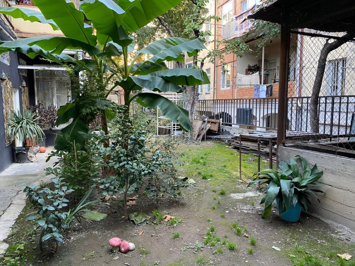 Guest House Gml-2 Tbilisi Buitenkant foto