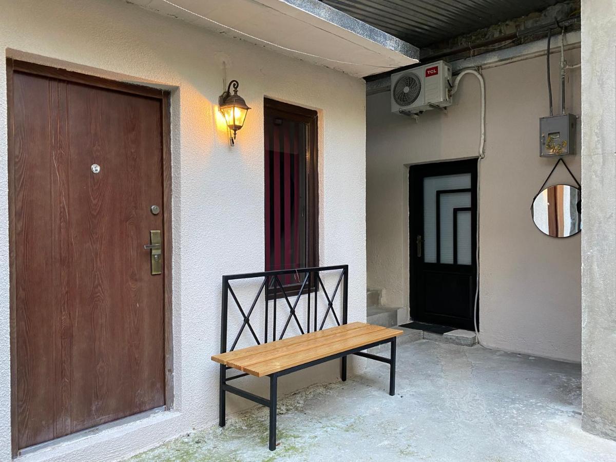 Guest House Gml-2 Tbilisi Buitenkant foto